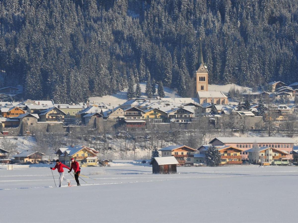 In Near Area * Untertauern